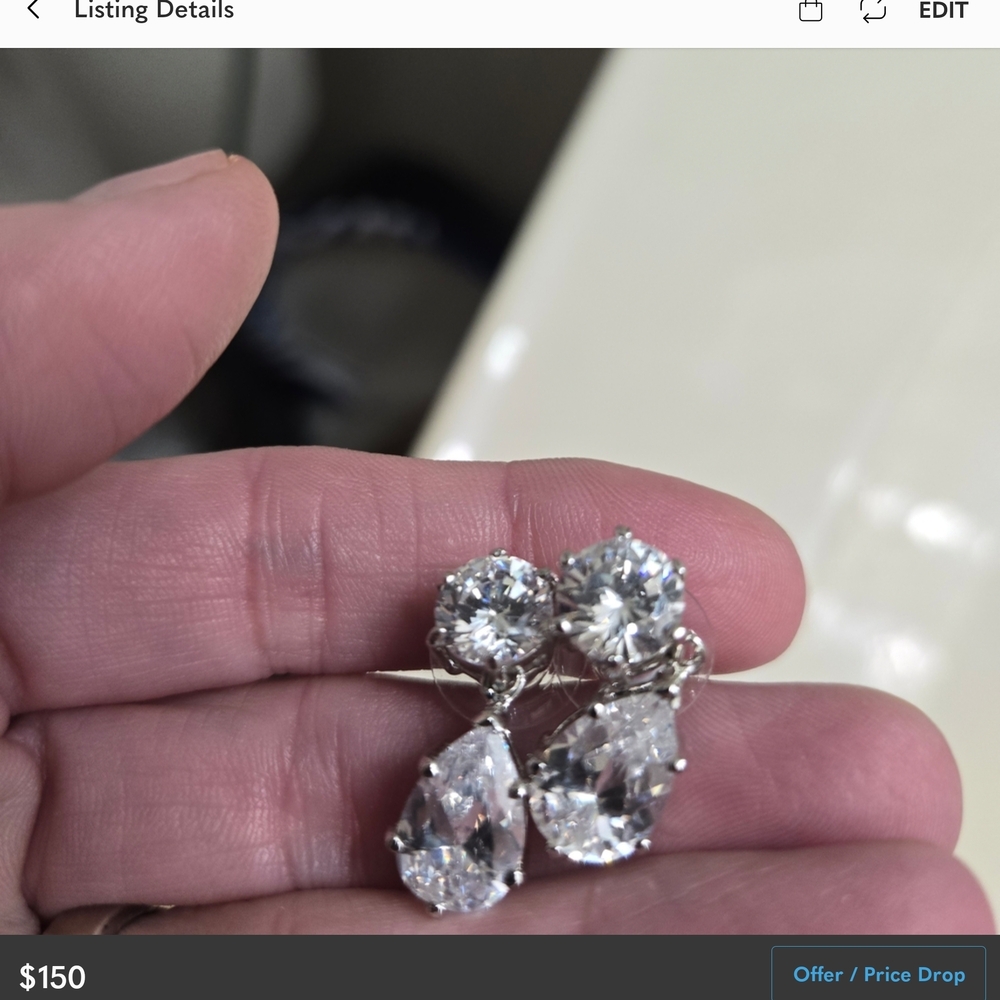 Lab created teardrop diamonds 925 silver approximately 3 Kt